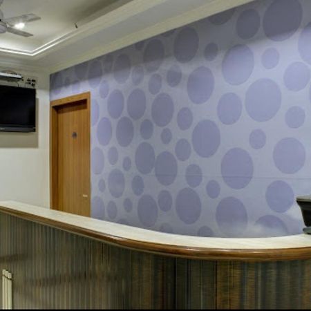 Hotel Super Мумбай Екстериор снимка