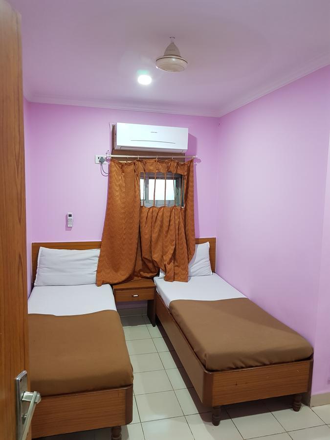 Hotel Super Мумбай Екстериор снимка